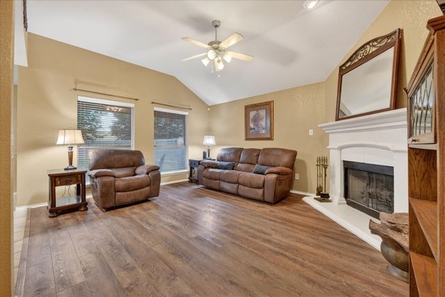 4325 Sweet Clover Lane, Fort Worth, TX 76036