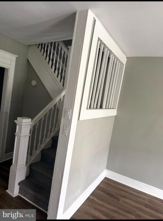 Image 3 of property listing at 1130 N LONGWOOD ST, Baltimore, MD 21216