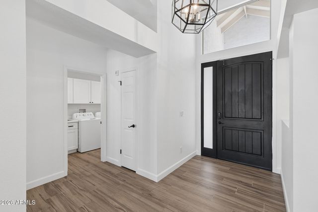 1970 E SUNBURST Lane, Tempe, AZ 85284
