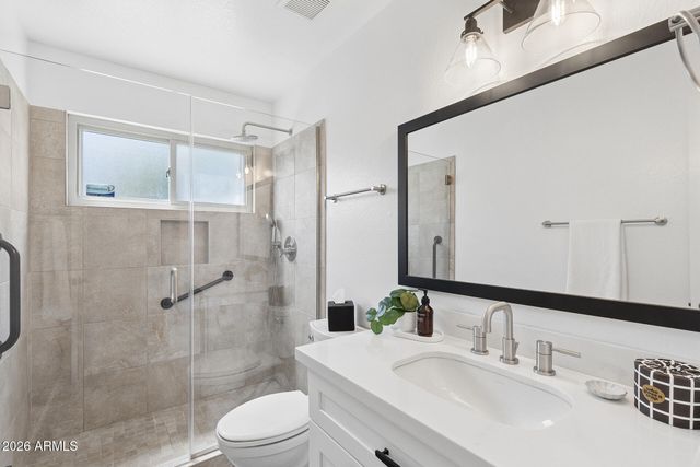 1970 E SUNBURST Lane, Tempe, AZ 85284