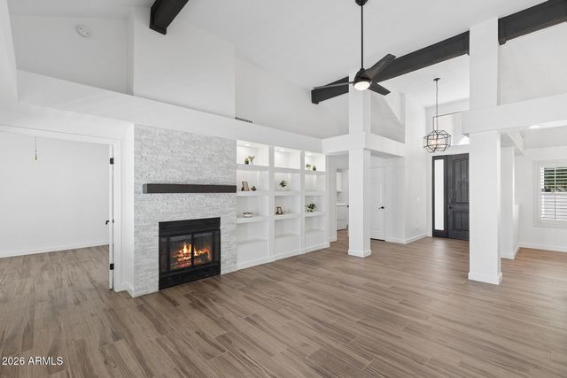 1970 E SUNBURST Lane, Tempe, AZ 85284