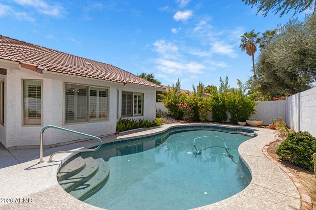 1970 E SUNBURST Lane, Tempe, AZ 85284