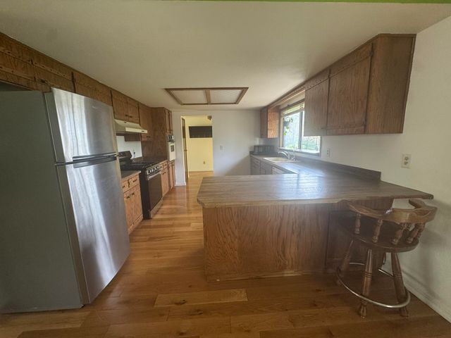 15 Twin Oaks Road, Jacksonville, OR 97530