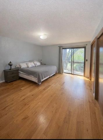 15 Twin Oaks Road, Jacksonville, OR 97530