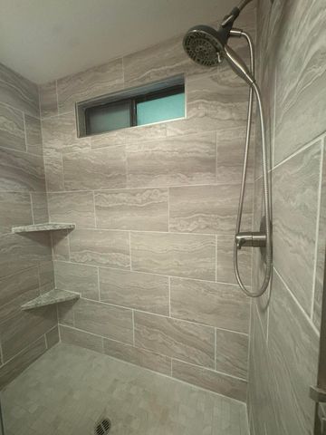 15 Twin Oaks Road, Jacksonville, OR 97530