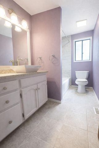 15 Twin Oaks Road, Jacksonville, OR 97530