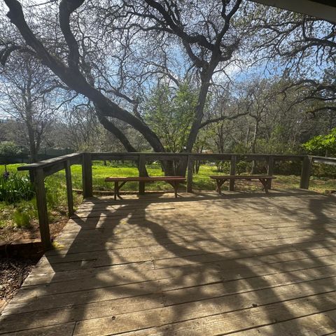 15 Twin Oaks Road, Jacksonville, OR 97530