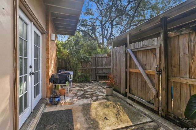 3030 Urban Crest Dr, San Antonio, TX 78209
