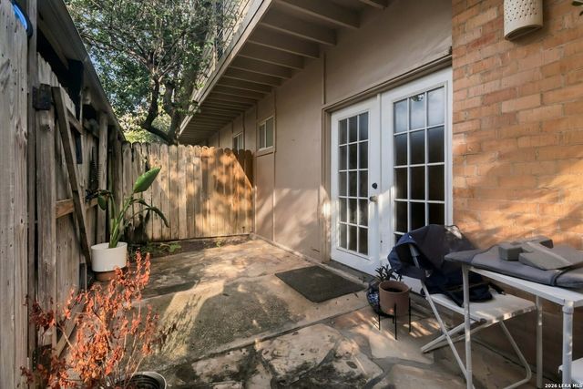 3030 Urban Crest Dr, San Antonio, TX 78209