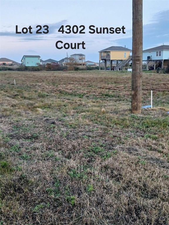 4302 Sunset Ct, Port Bolivar, TX 77650