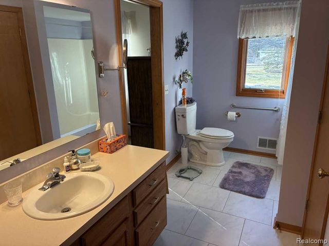 2813 Bridgeside Drive Se 132, Gaines Charter Township, MI 49316