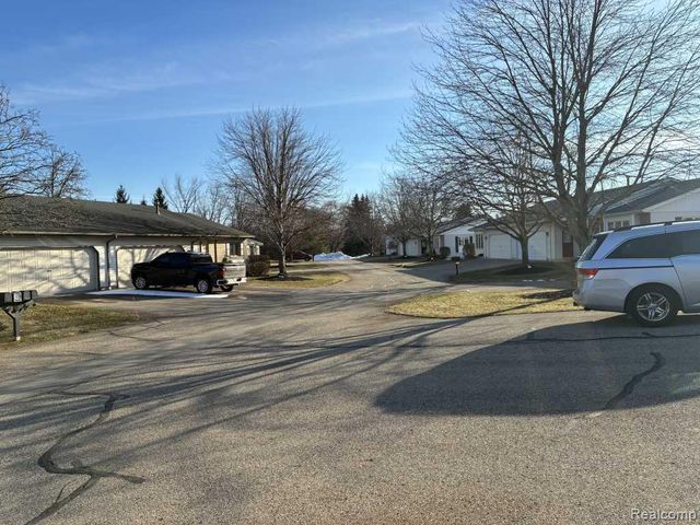 2813 Bridgeside Drive Se 132, Gaines Charter Township, MI 49316