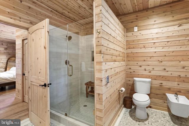 26 HIDEOUT WAY, Great Cacapon, WV 25422