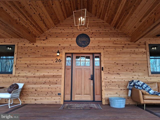 26 HIDEOUT WAY, Great Cacapon, WV 25422