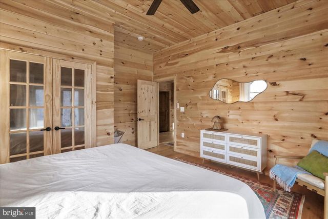 26 HIDEOUT WAY, Great Cacapon, WV 25422