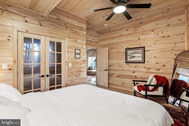 26 HIDEOUT WAY, Great Cacapon, WV 25422