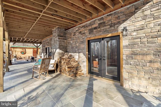 26 HIDEOUT WAY, Great Cacapon, WV 25422