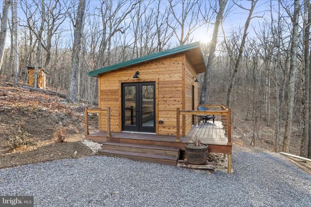 26 HIDEOUT WAY, Great Cacapon, WV 25422