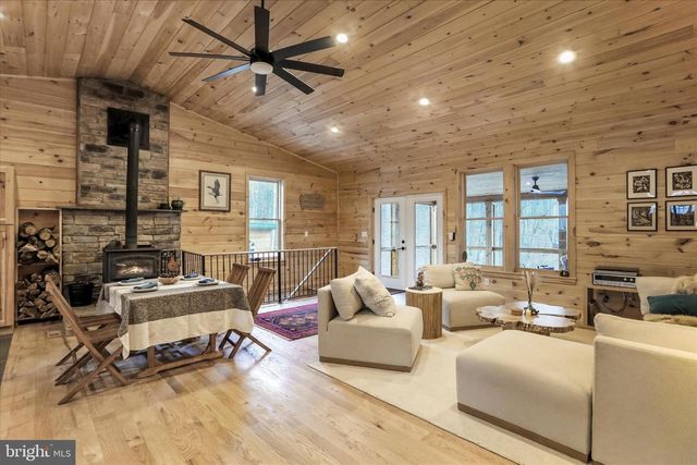 26 HIDEOUT WAY, Great Cacapon, WV 25422