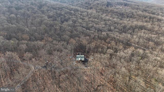 26 HIDEOUT WAY, Great Cacapon, WV 25422
