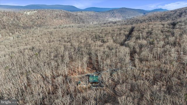 26 HIDEOUT WAY, Great Cacapon, WV 25422