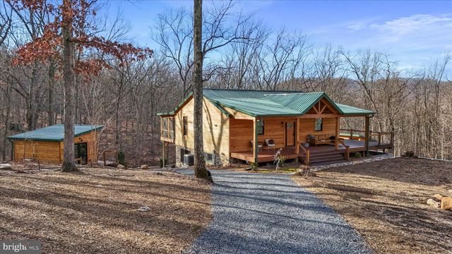 26 HIDEOUT WAY, Great Cacapon, WV 25422