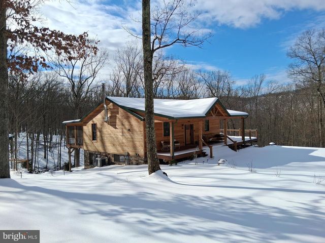 26 HIDEOUT WAY, Great Cacapon, WV 25422