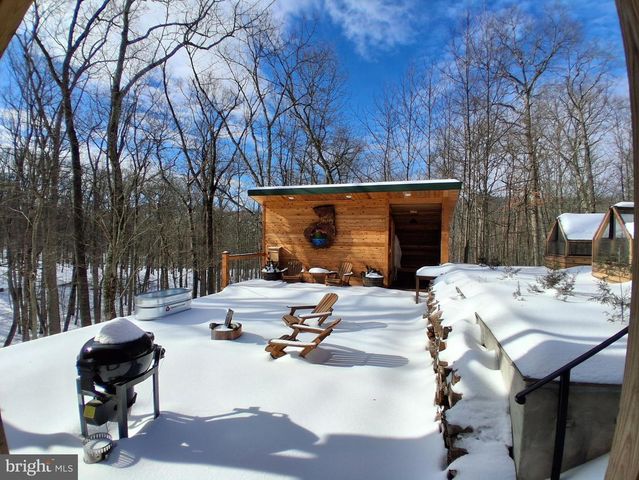 26 HIDEOUT WAY, Great Cacapon, WV 25422