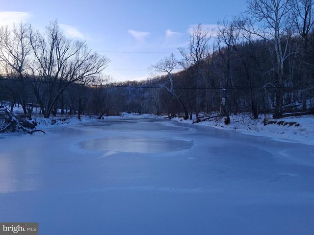 26 HIDEOUT WAY, Great Cacapon, WV 25422