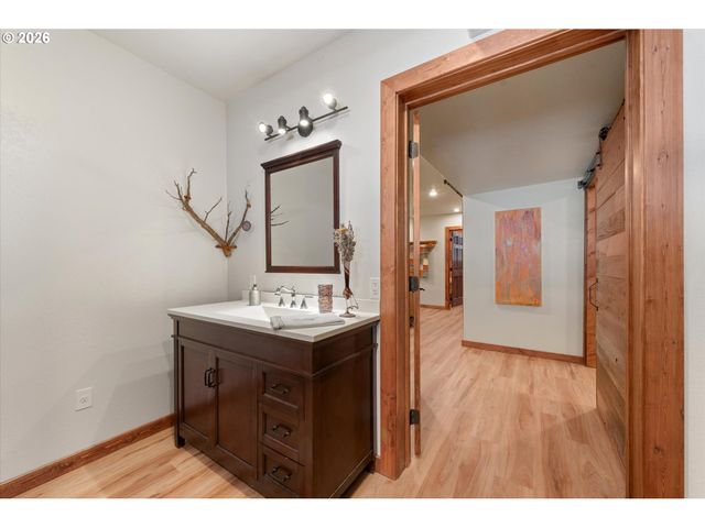 60989 OLD SKI RUN Rd, Joseph, OR 97846