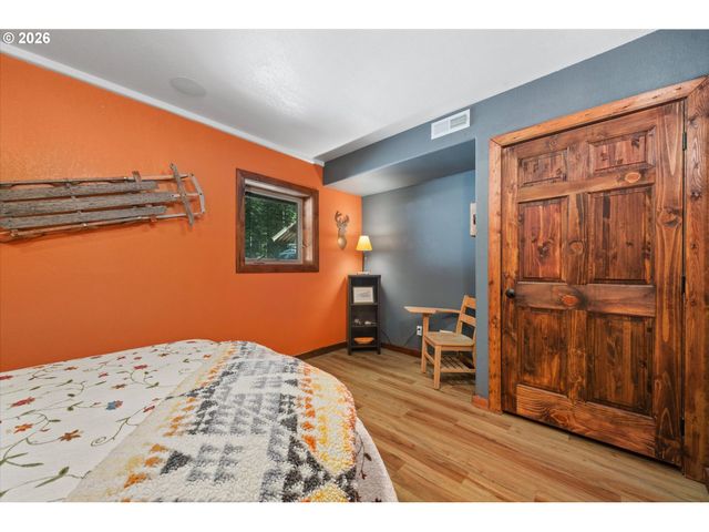 60989 OLD SKI RUN Rd, Joseph, OR 97846