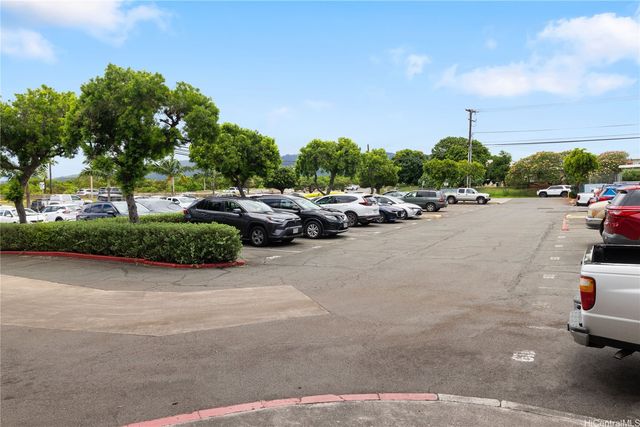 94-011 Waipahu Street D214, Waipahu, HI 96797