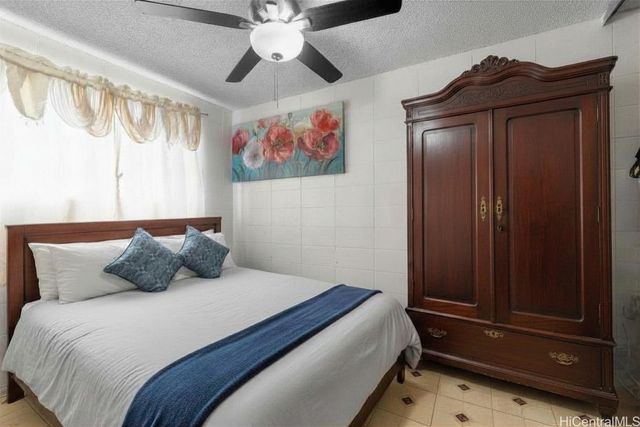 94-011 Waipahu Street D214, Waipahu, HI 96797