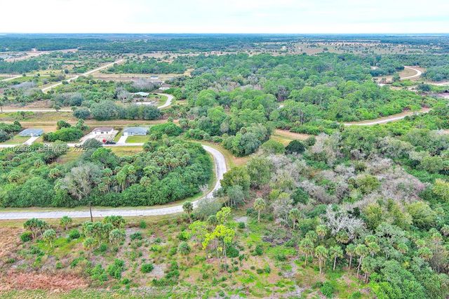 171 CAROUSEL AVE, La Belle, FL 33935