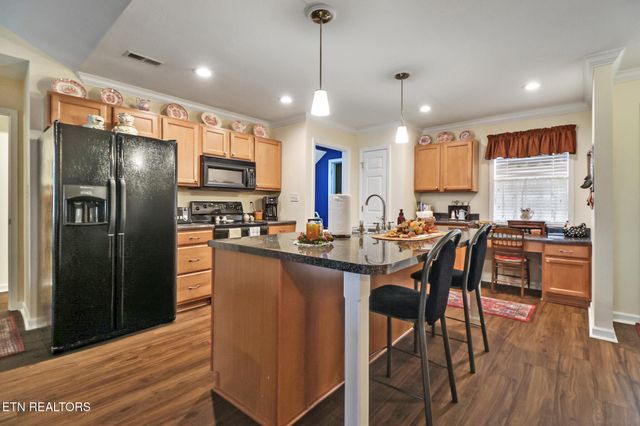 7038 Winter Oaks Way, Knoxville, TN 37918