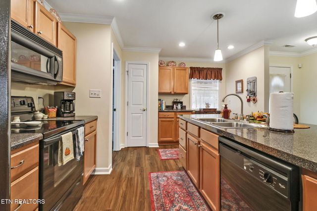 7038 Winter Oaks Way, Knoxville, TN 37918