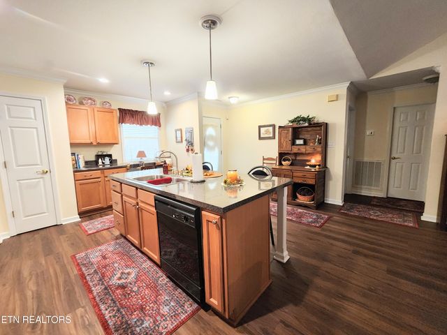 7038 Winter Oaks Way, Knoxville, TN 37918