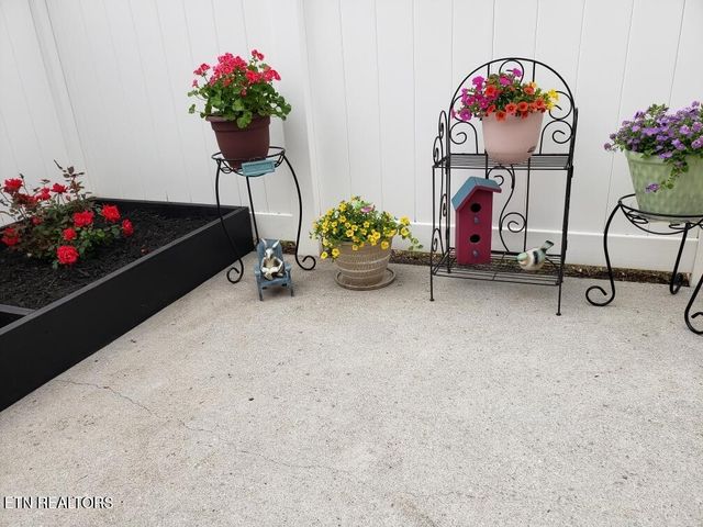 7038 Winter Oaks Way, Knoxville, TN 37918