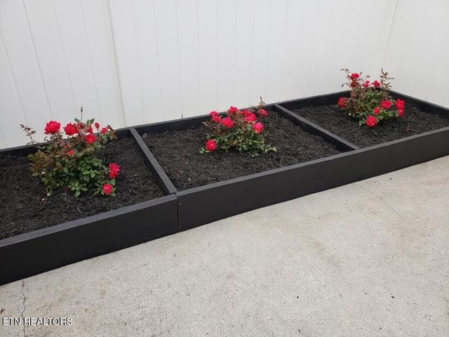 7038 Winter Oaks Way, Knoxville, TN 37918