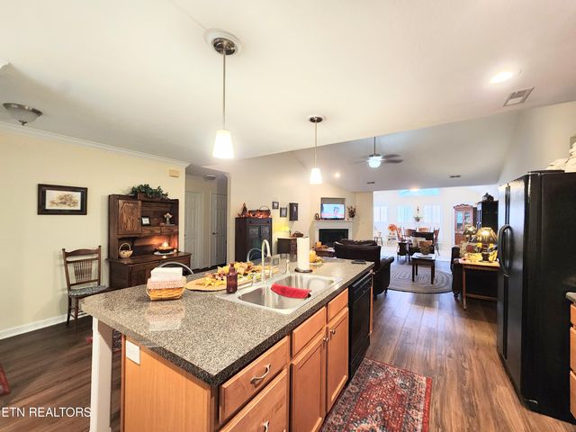 7038 Winter Oaks Way, Knoxville, TN 37918