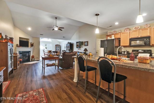 7038 Winter Oaks Way, Knoxville, TN 37918