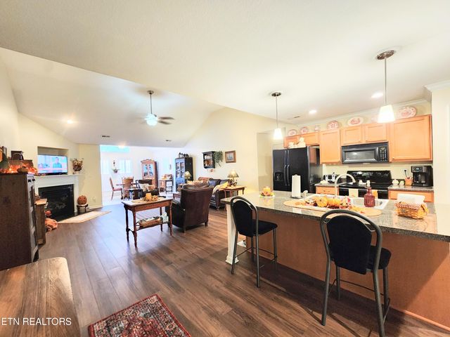 7038 Winter Oaks Way, Knoxville, TN 37918