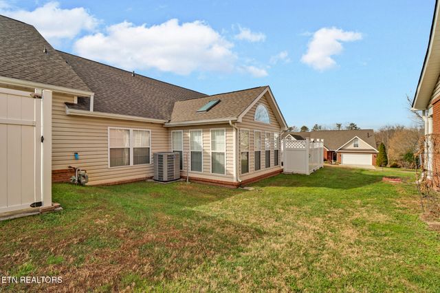 7038 Winter Oaks Way, Knoxville, TN 37918