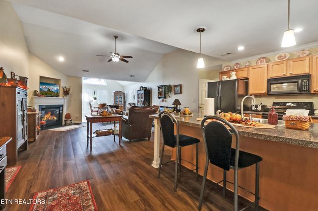 7038 Winter Oaks Way, Knoxville, TN 37918