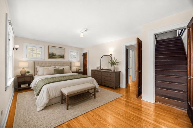 44 N Spring Avenue, La Grange, IL 60525