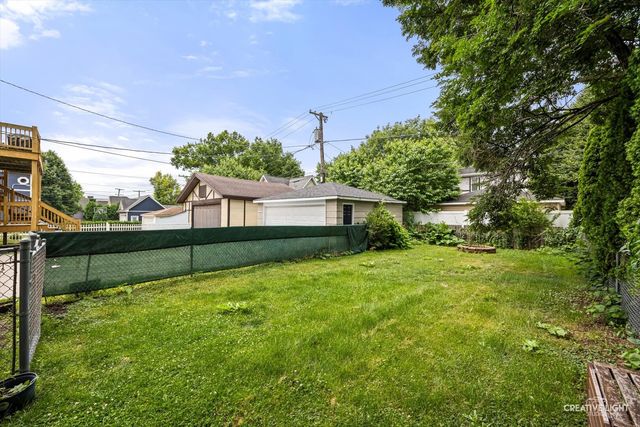 44 N Spring Avenue, La Grange, IL 60525