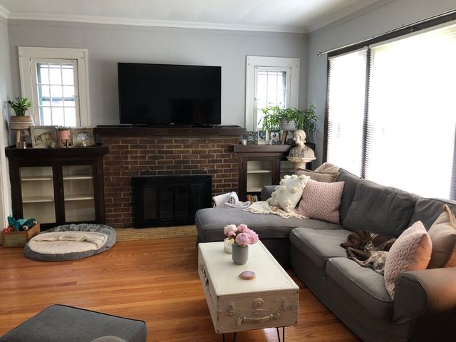 44 N Spring Avenue, La Grange, IL 60525