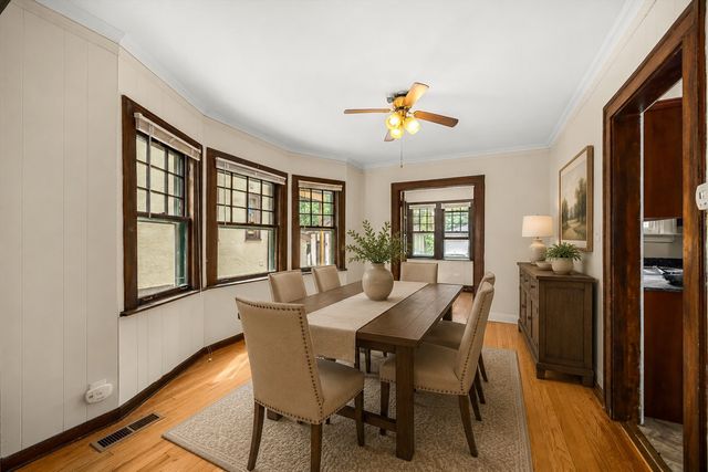 44 N Spring Avenue, La Grange, IL 60525