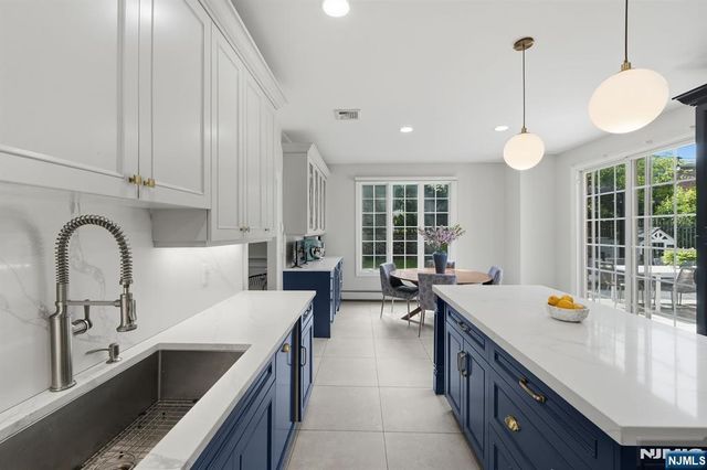 70 Mcelroy Avenue, Fort Lee, NJ 07024
