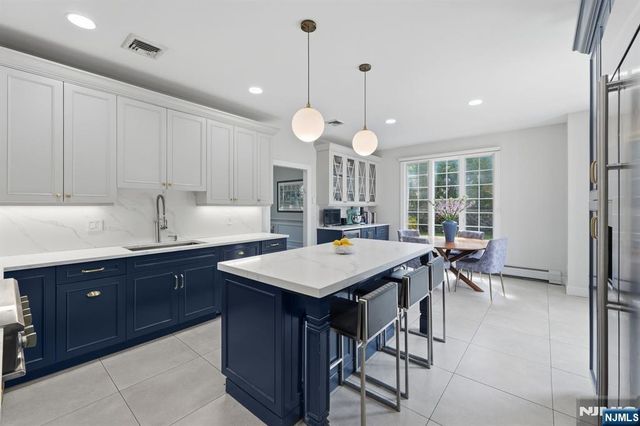 70 Mcelroy Avenue, Fort Lee, NJ 07024